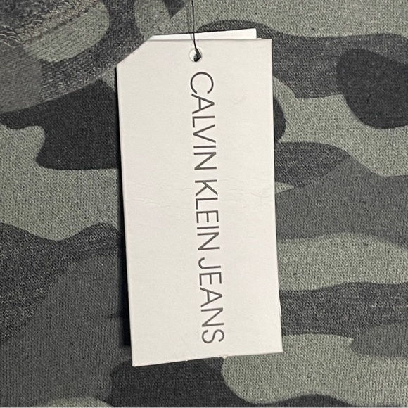 NWT Calvin Klein Jeans Tunic Hoodie Girls Medium 8/10 Performance Gray Camo New - Picture 4 of 9